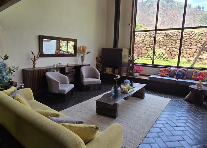 Hermosa En Lamay -calca Cusco